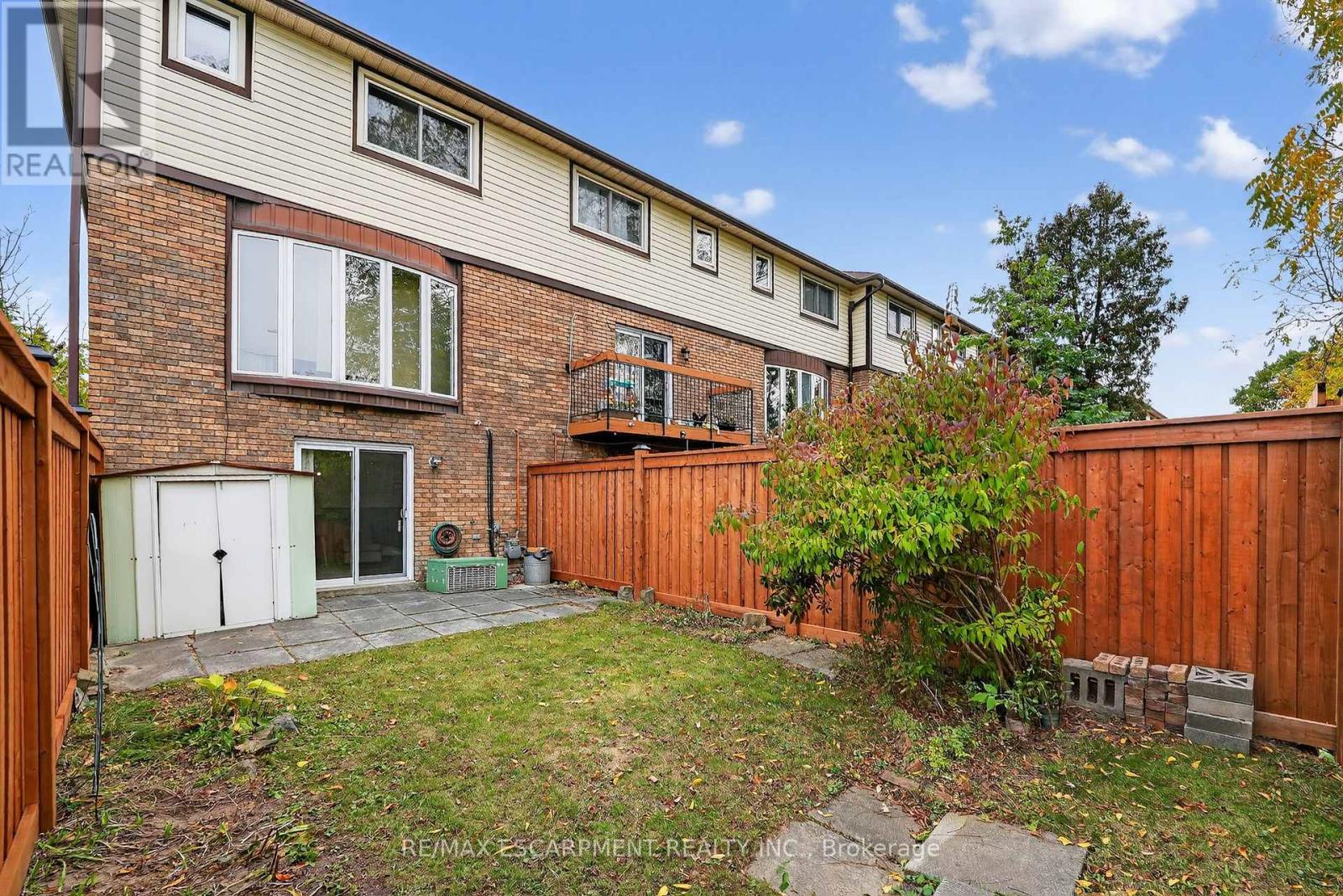 Townhouse at 1 - 34 BOW VALLEY DRIVE, Hamilton