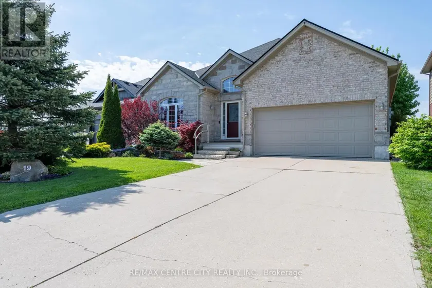 Detached at 19 HAMILTON STREET, North Middlesex
