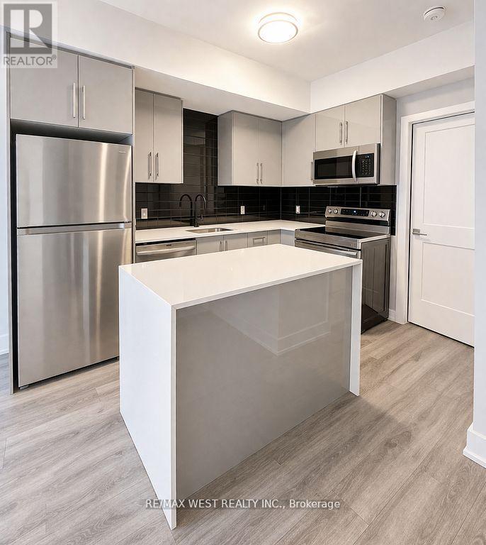 Townhouse at 110 - 6065 MCLEOD ROAD, Niagara Falls