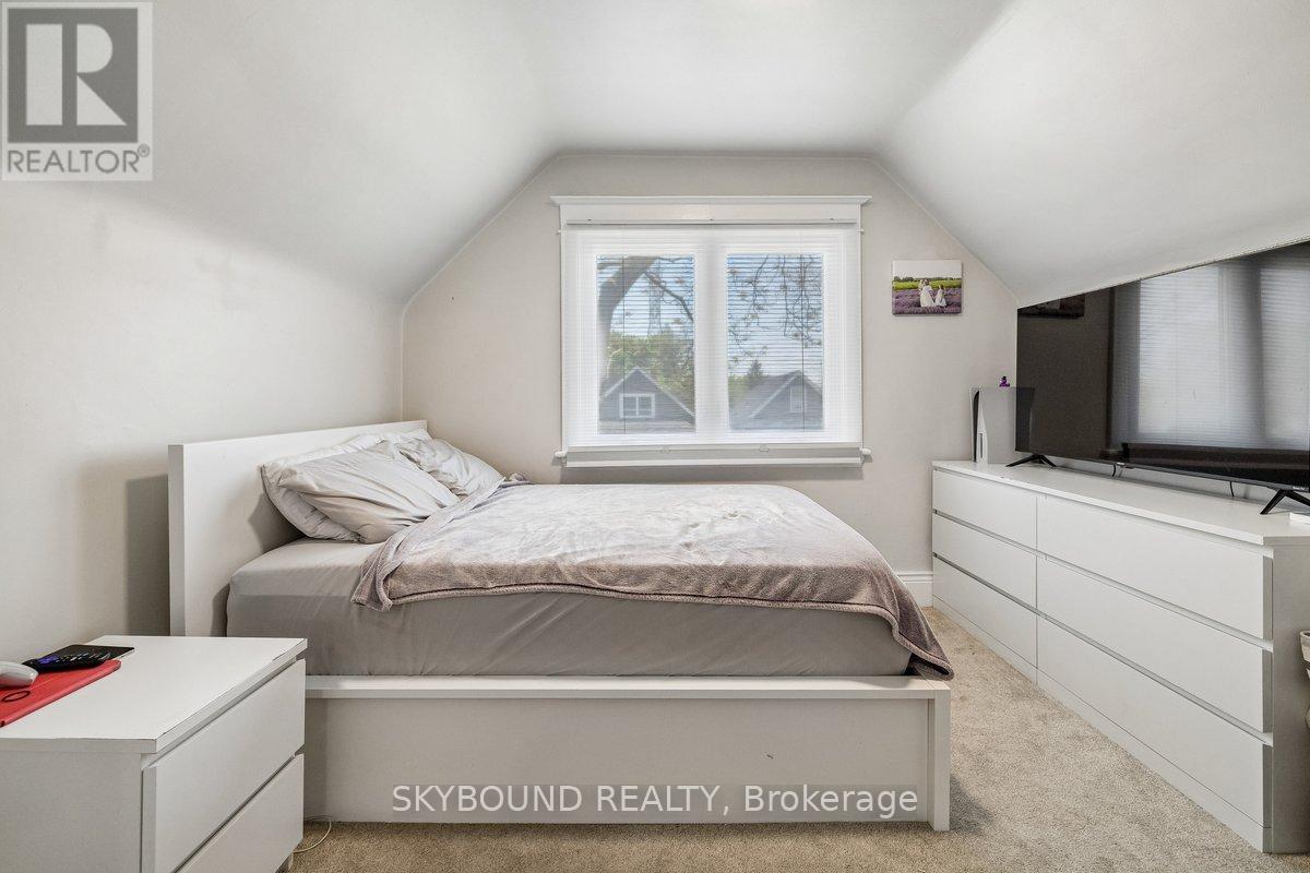 Detached at 165 PALING AVENUE, Hamilton