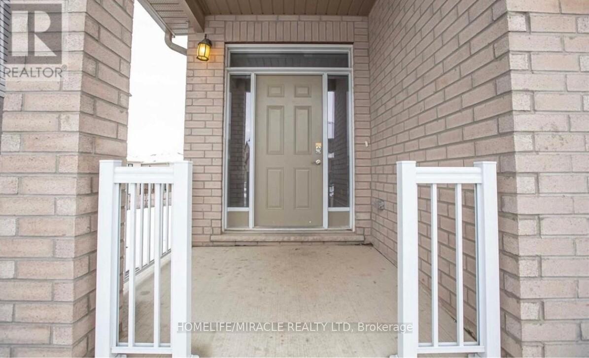 Detached at 2825 ASIMA DRIVE, London