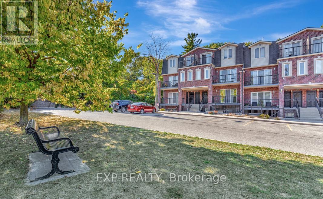 Townhouse at 45 CEDAR HILL CRESCENT, Kitchener
