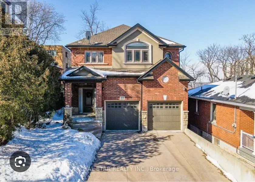 Detached at 32 MOUNTWOOD AVENUE, Hamilton (Corktown)