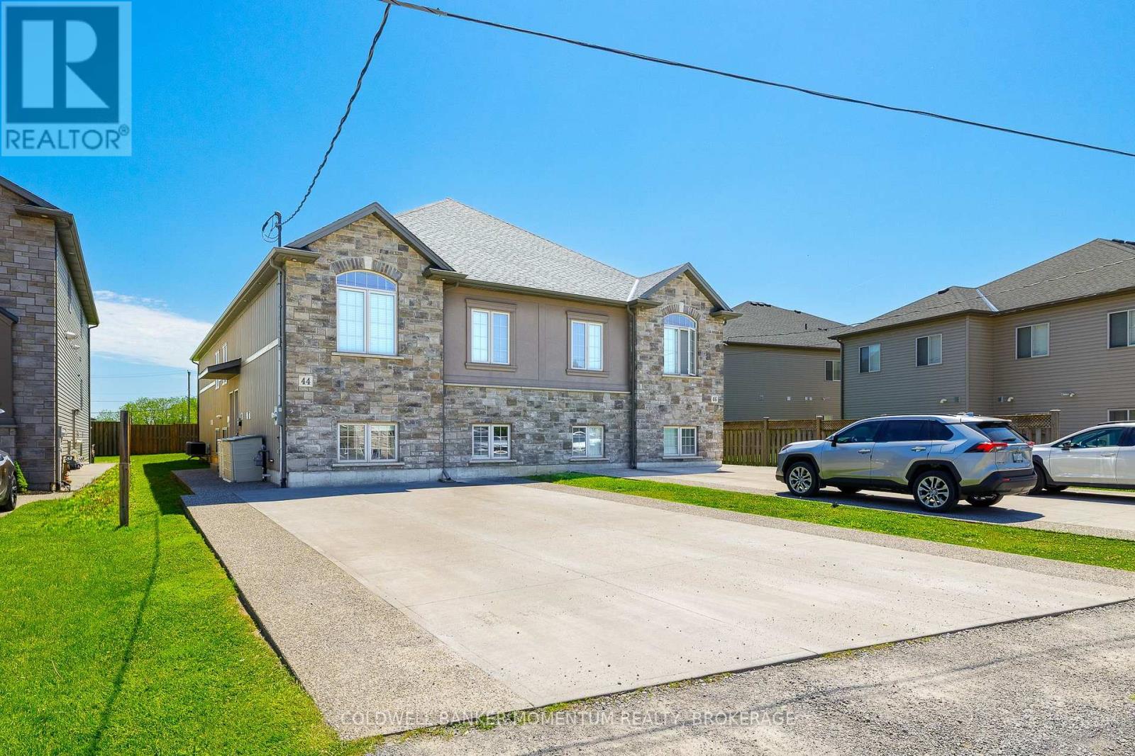 Semi-Detached/Link at 44 CLEVELAND STREET, Thorold (Thorold Downtown)
