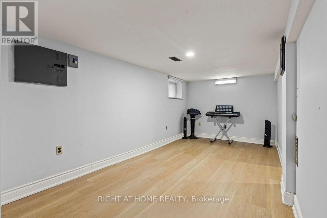 Detached at LOWER - 30 WEBBER AVENUE, Hamilton