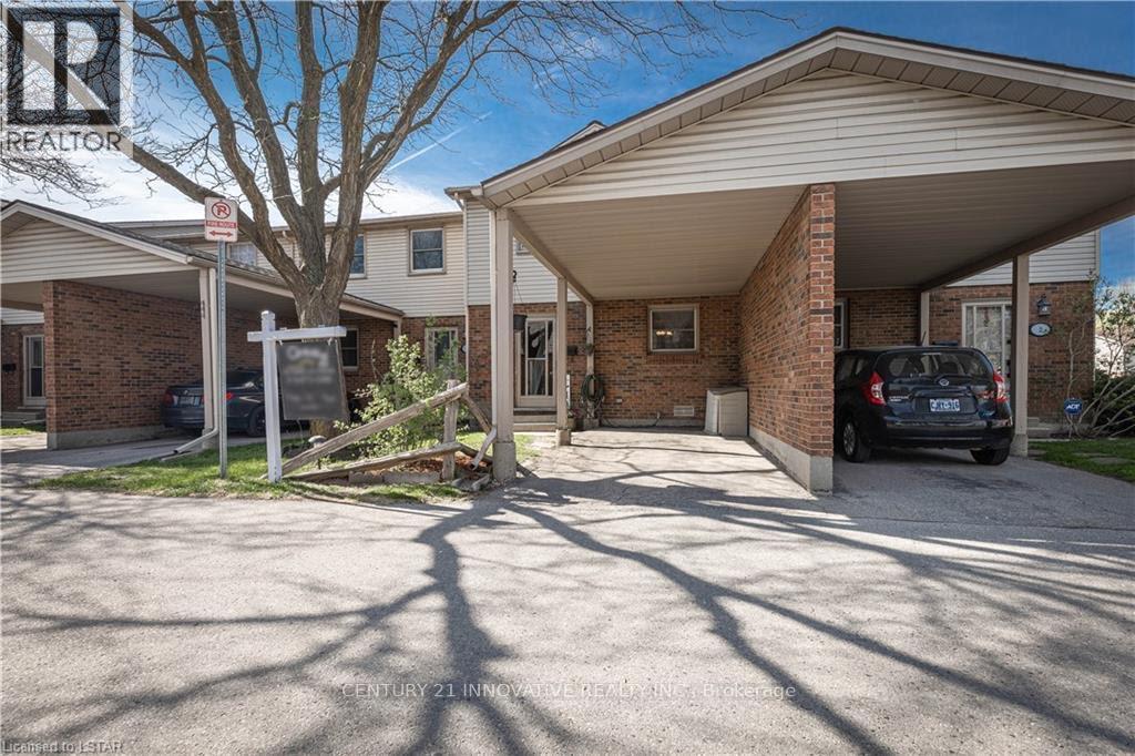 Townhouse at 4 - 1330 JALNA BOULEVARD, London