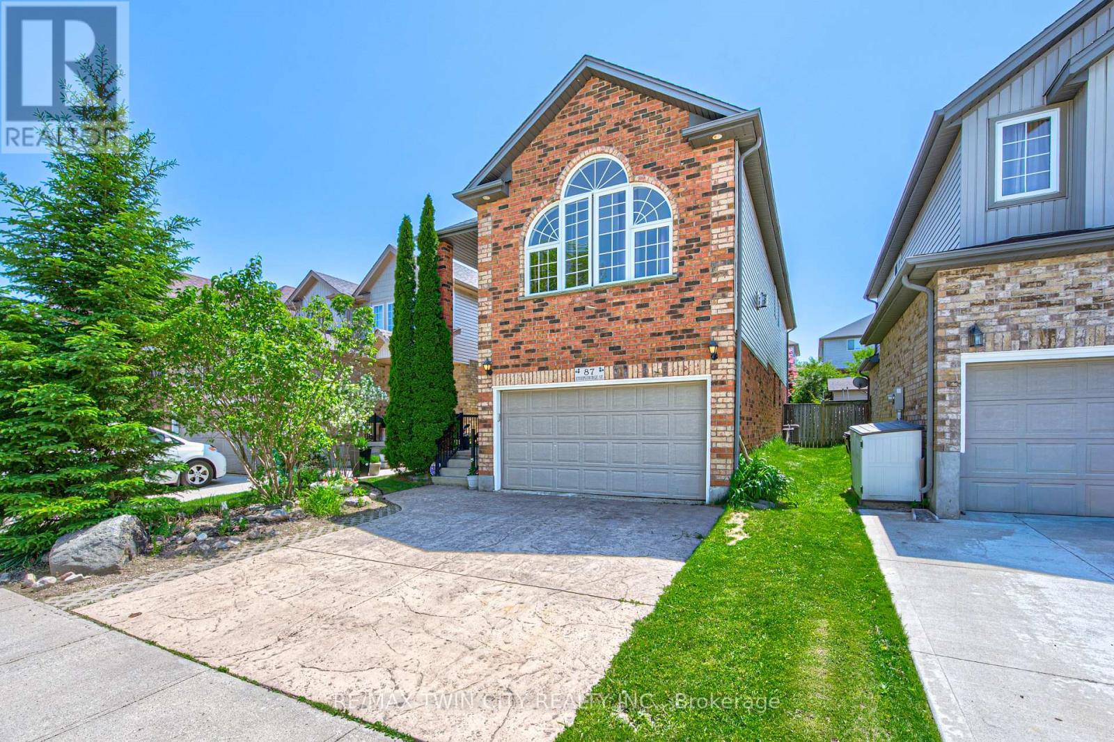 Detached at 87 STEEPLERIDGE STREET, Kitchener