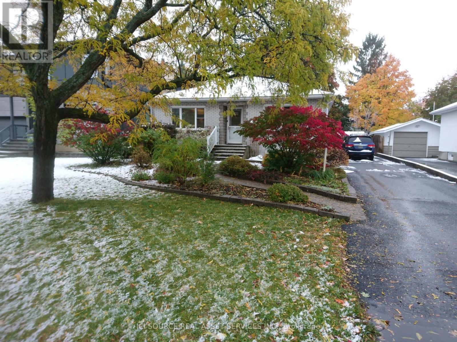Detached at 312 MOUNTBATTEN AVENUE, Ottawa