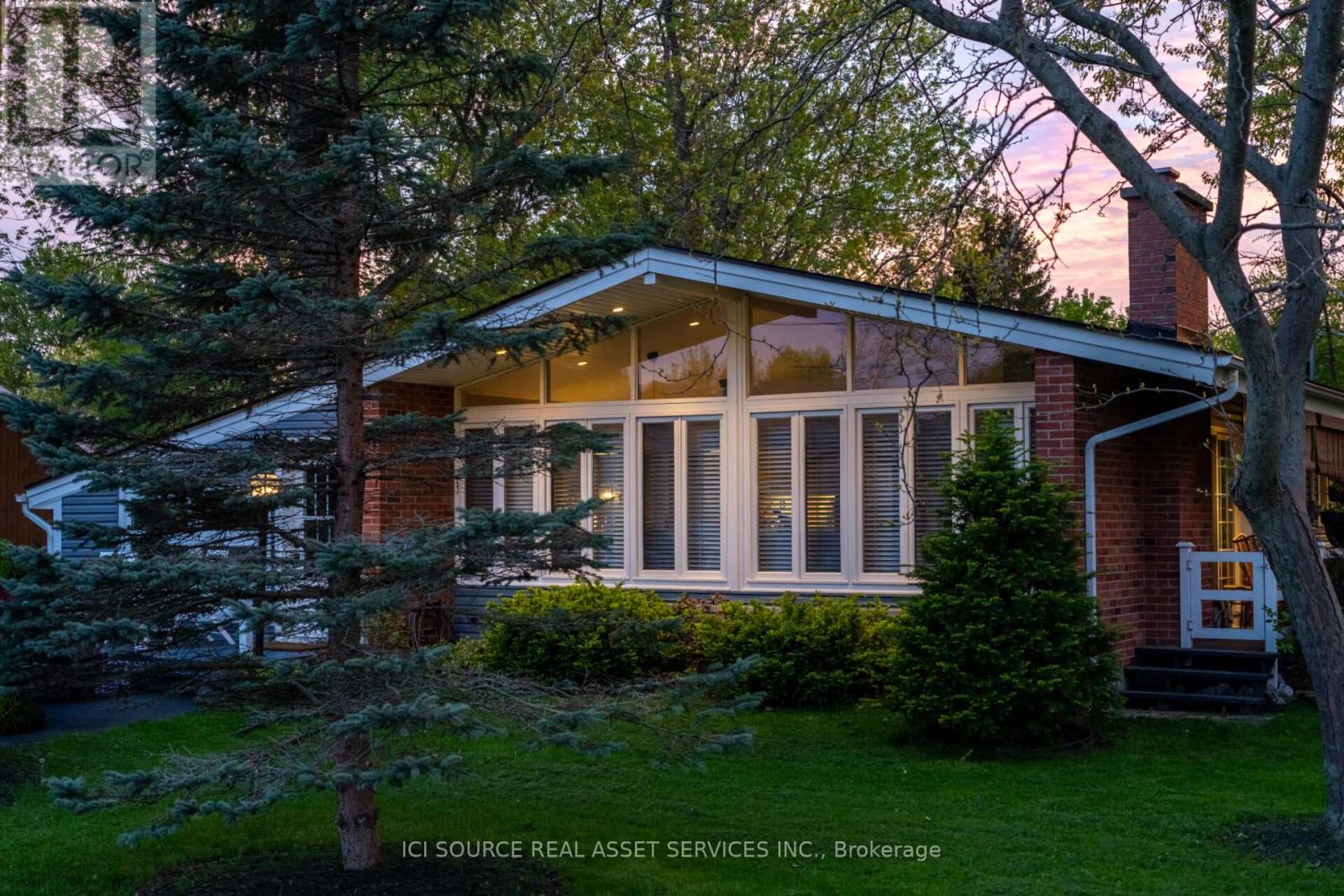 Detached at 131 BERNARD AVENUE, Fort Erie