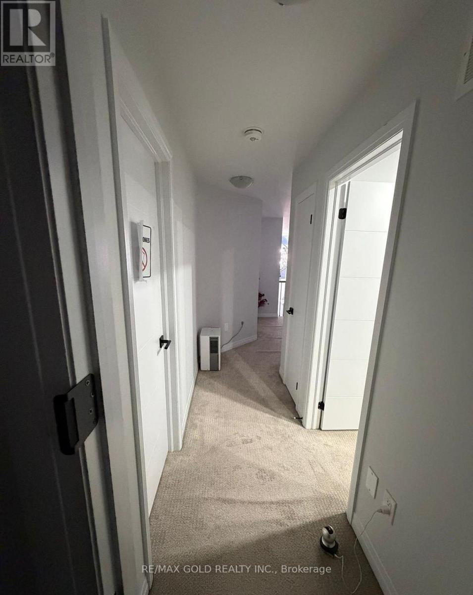 Detached at 109 SILVERWOOD CRESCENT, Woodstock