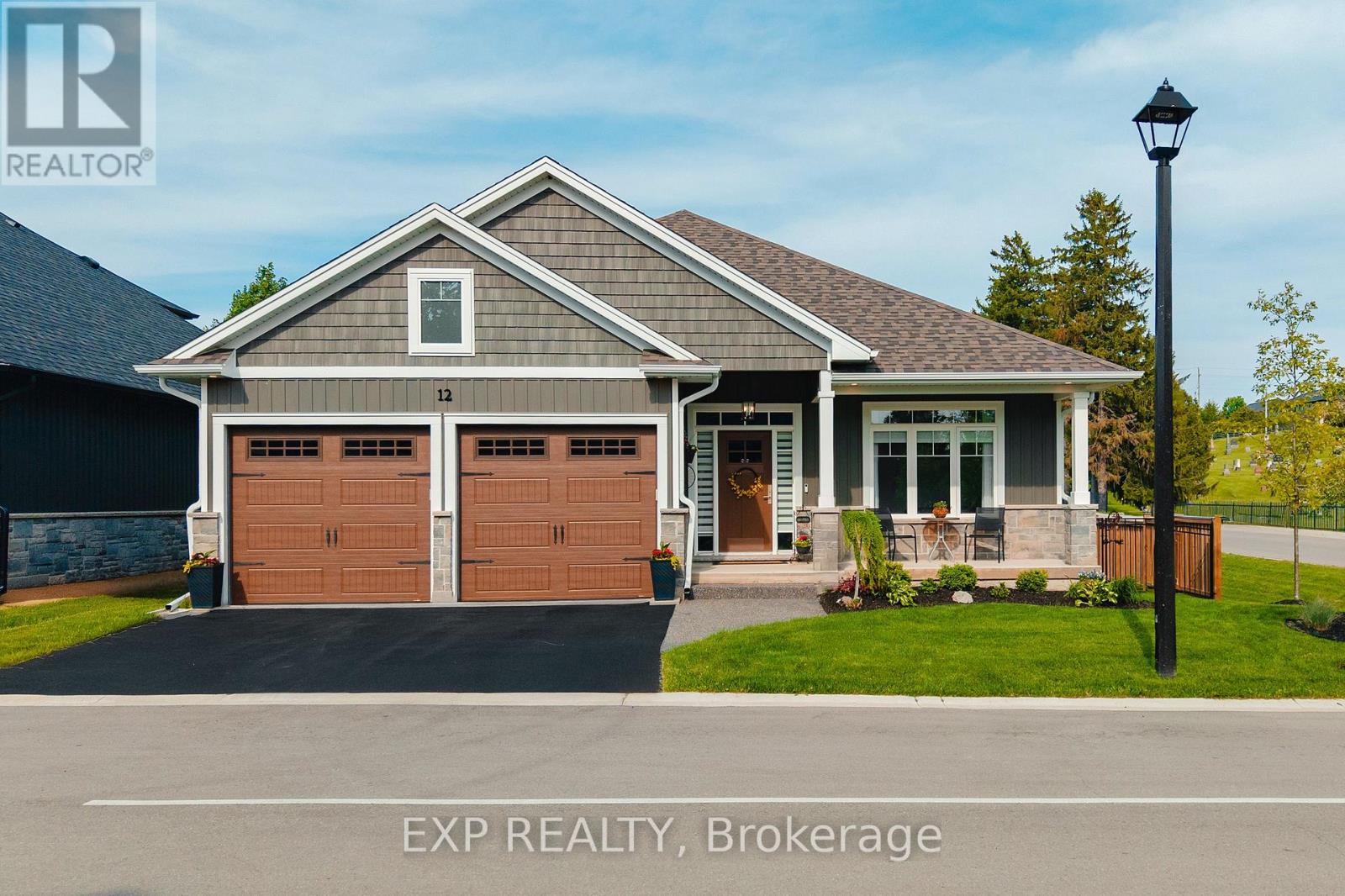 Detached at 12 - 68 CEDAR STREET S, Brant (Paris)