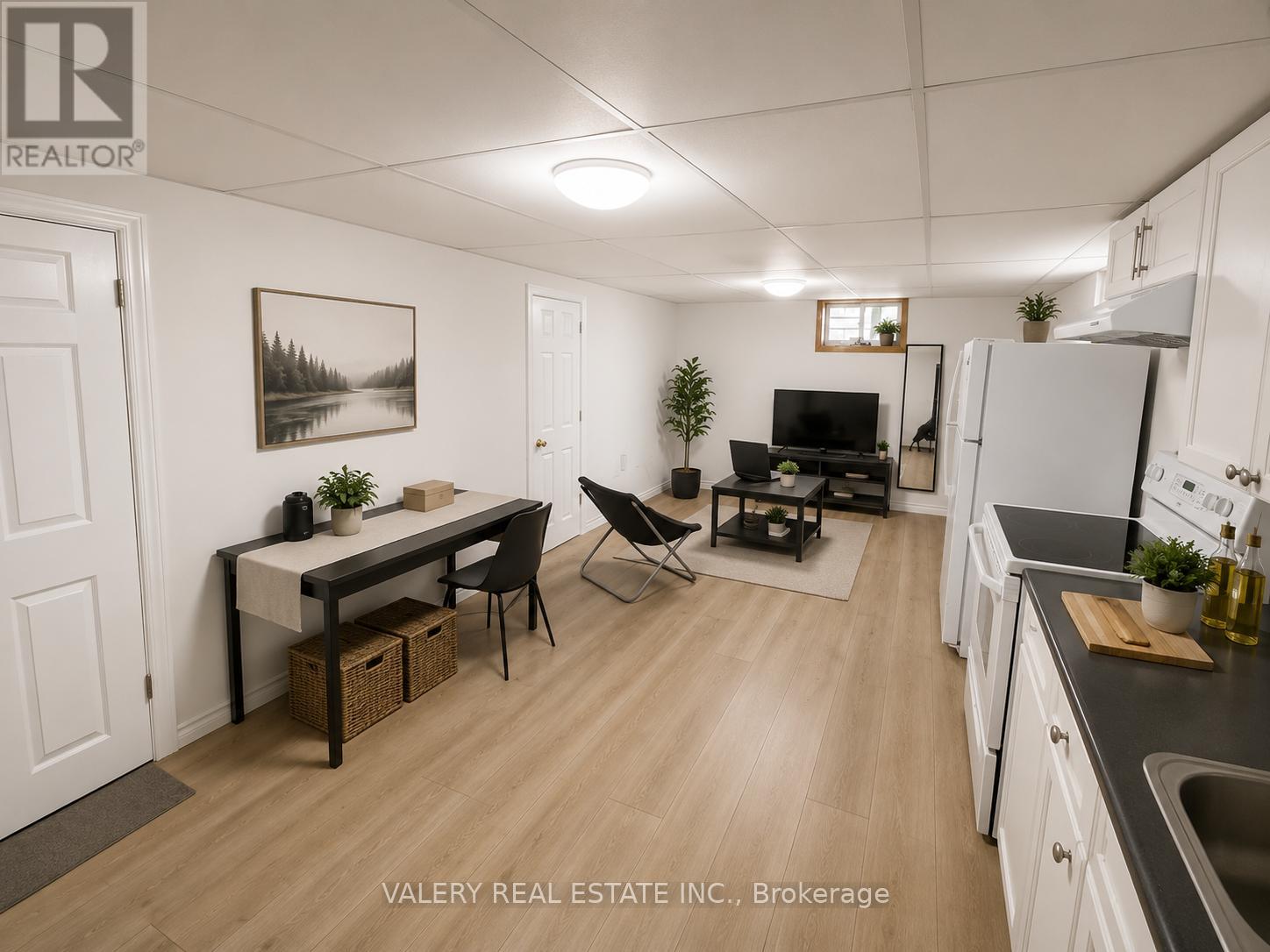 Detached at 2 - 374 EDMONTON STREET E, London East (East H)