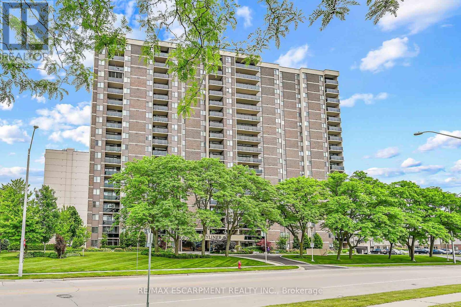 Apartment at 1904 - 301 FRANCES AVENUE, Hamilton