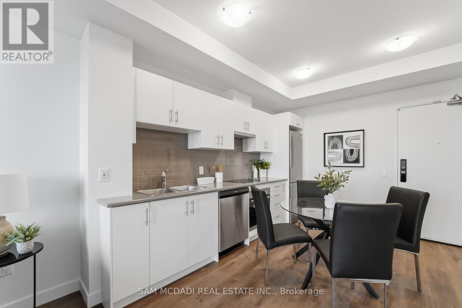 Apartment at 1012 - 461 GREEN ROAD, Hamilton