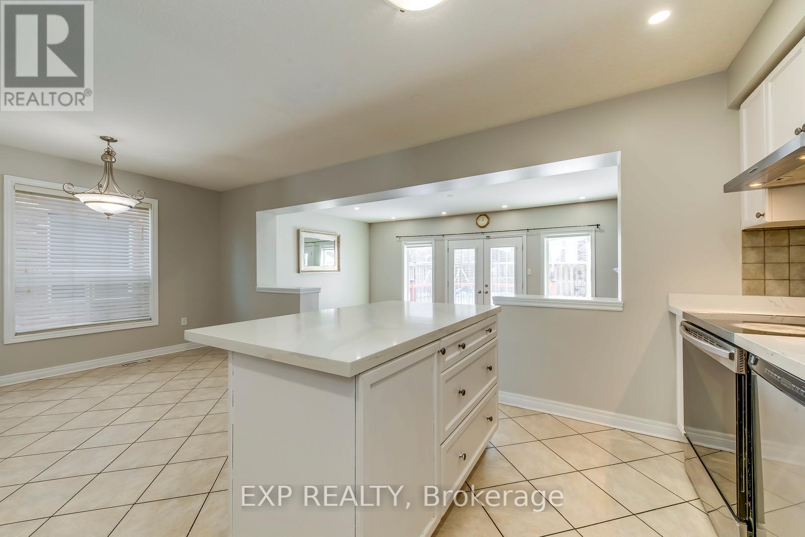 Detached at (UPPER) - 11 FRANKFURT STREET W, Kitchener