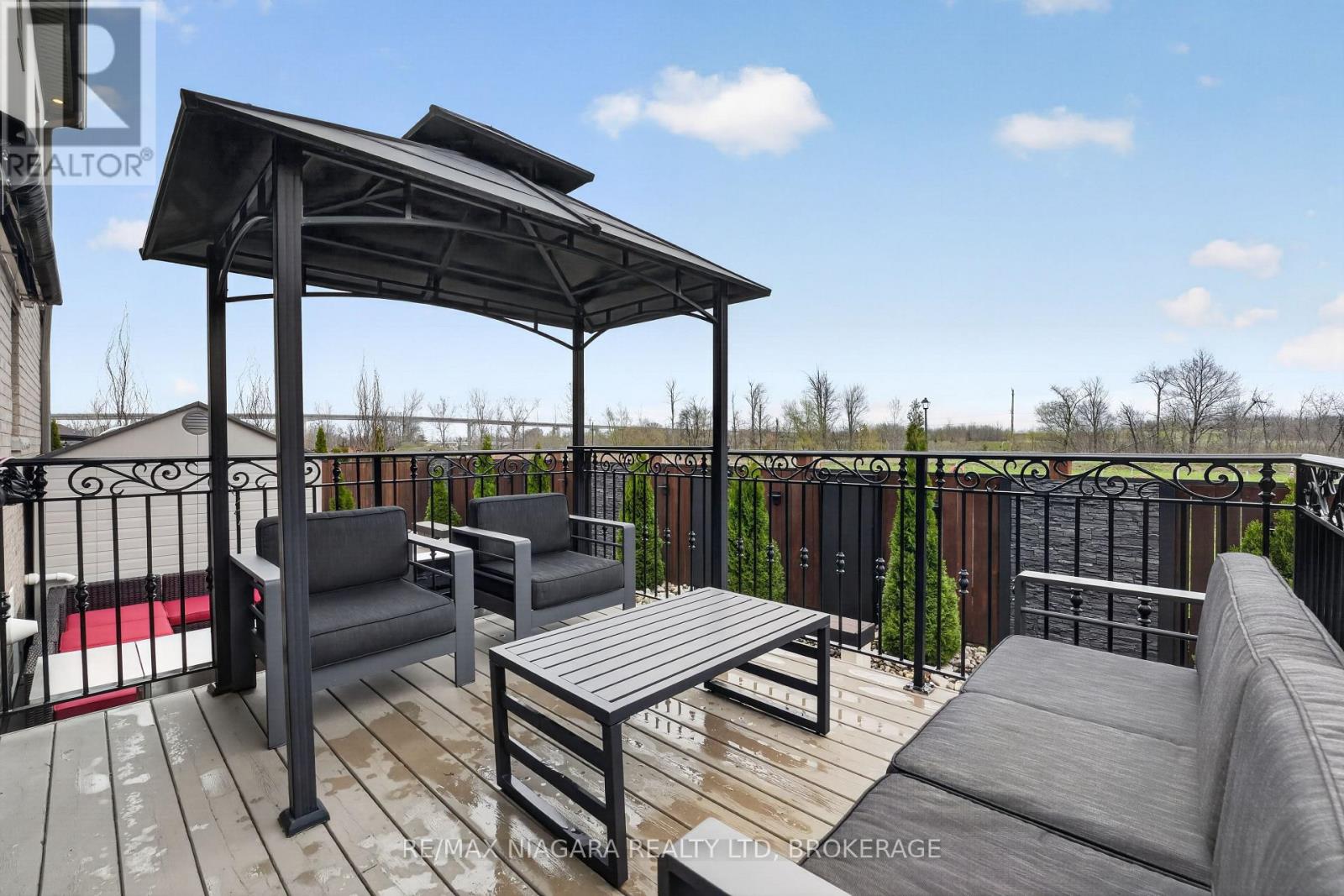 Detached at 60 MACKENZIE KING AVENUE, St. Catharines
