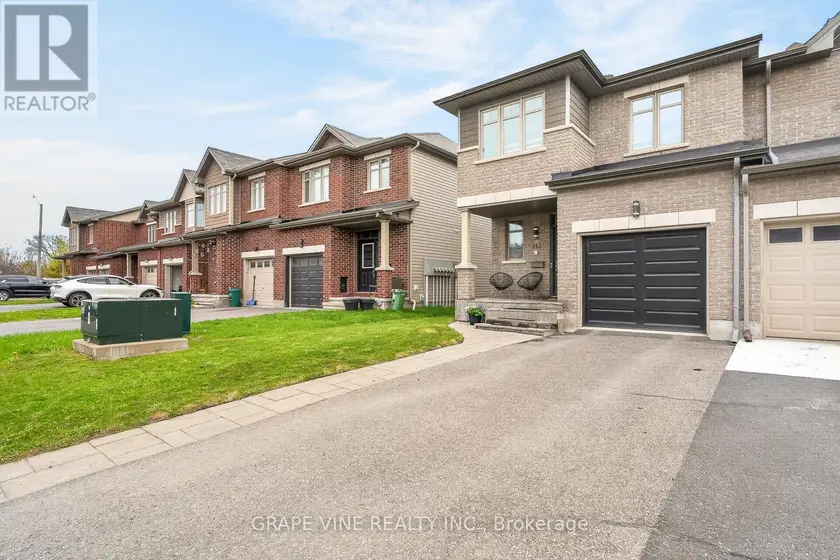 Townhouse at 112 HAWKSHAW CRESCENT, Ottawa