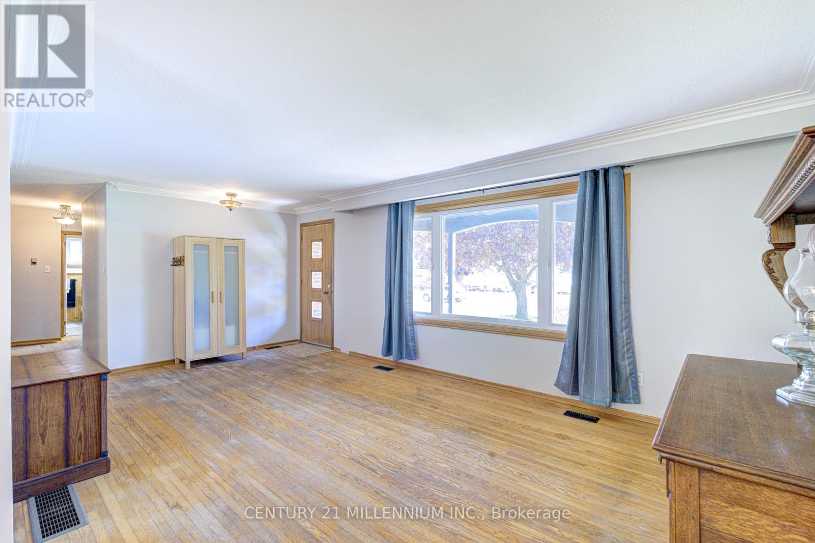 Detached at 210 CENTRE STREET, Shelburne