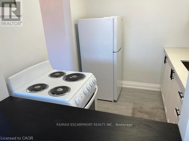 Apartment at 211 - 37 MERICOURT ROAD, Hamilton
