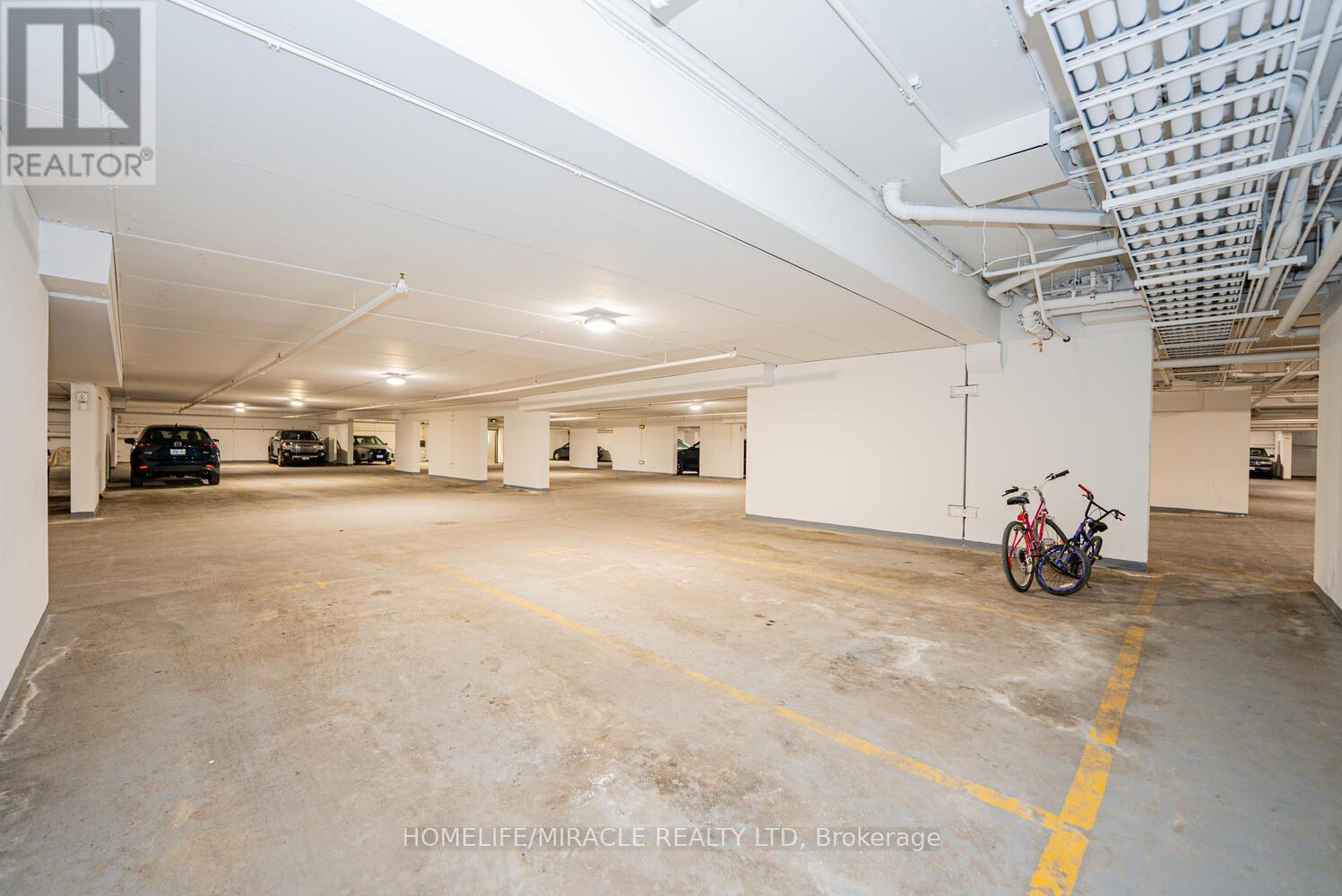 Multiplex at 411 - 595 STRASBURG ROAD, Kitchener