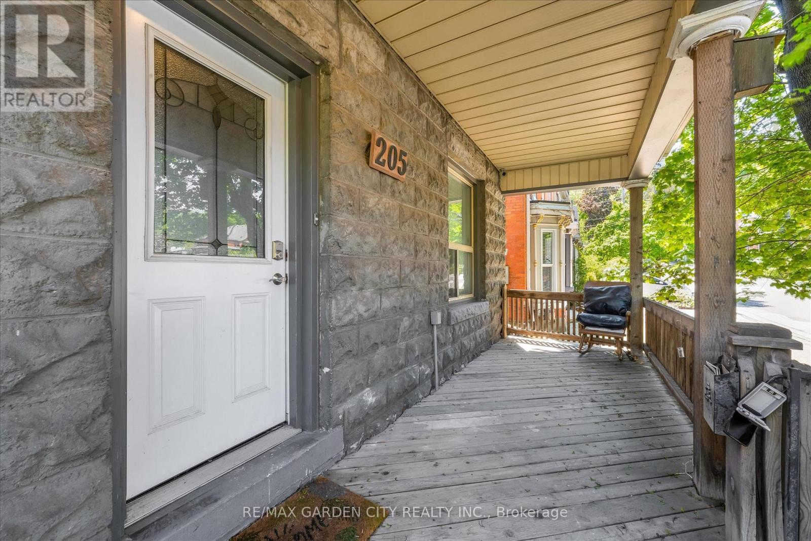 Multiplex at MAIN - 205 FERGUSON AVENUE S, Hamilton (Corktown)