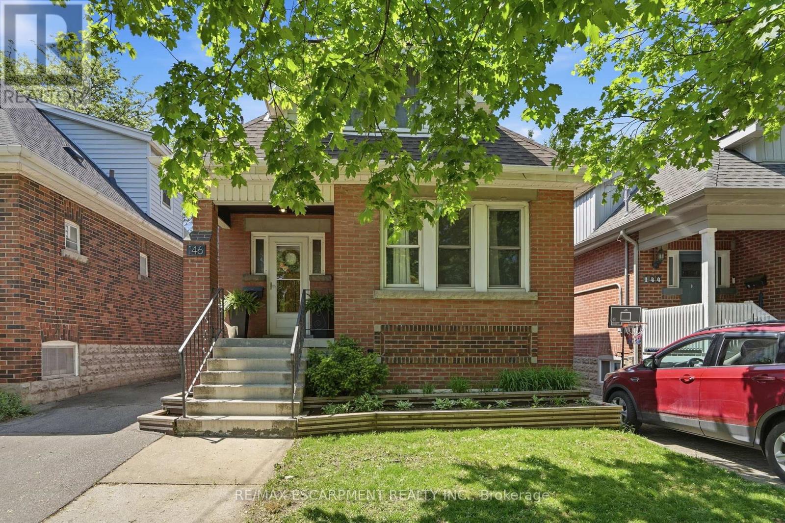 Detached at 146 PARK ROW S, Hamilton (Delta)