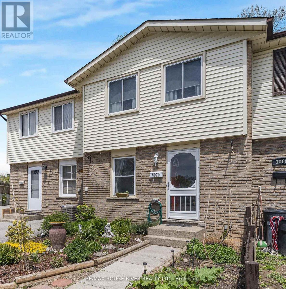 Townhouse at 3070 EMPIRE PLACE, Niagara Falls (Church's Lane)