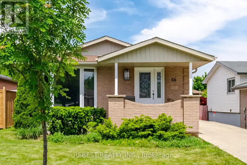 Detached at 66 DARLINGTON DRIVE, Hamilton (Gilbert)