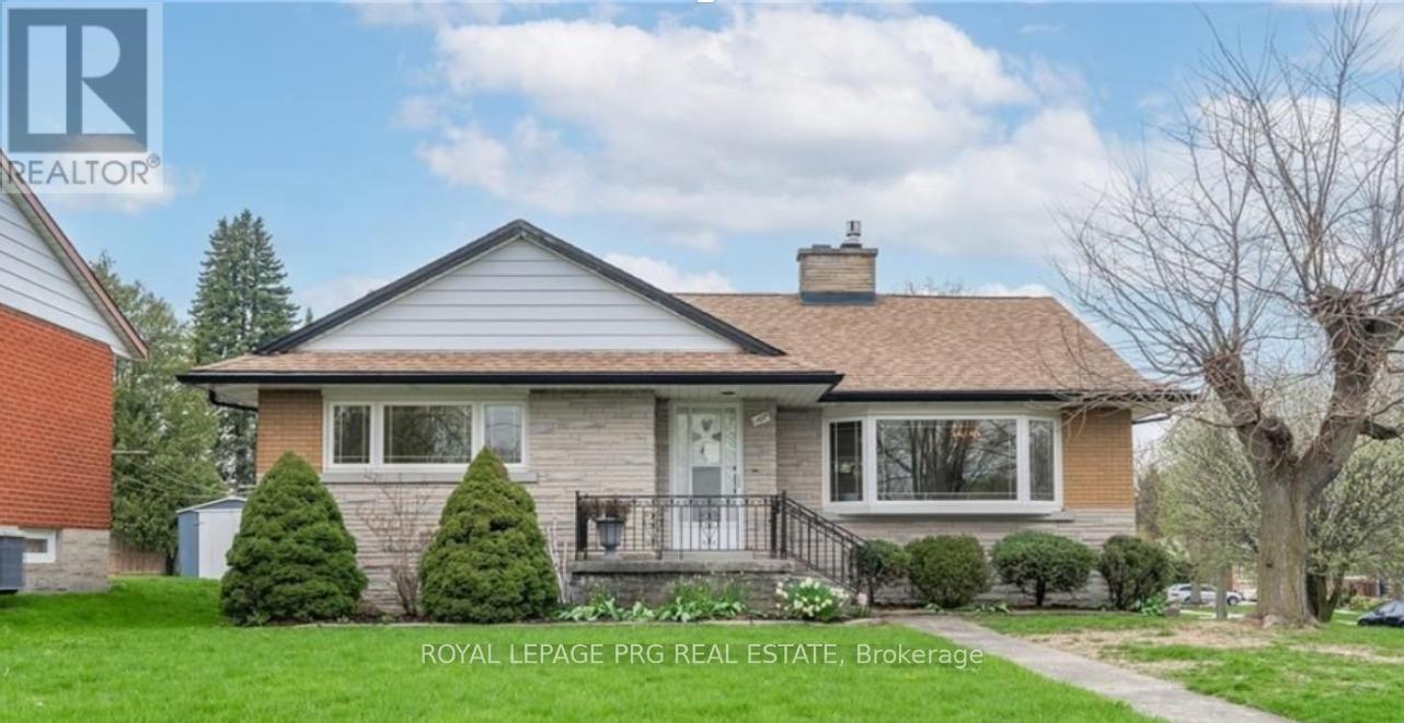Detached at 107 WEBER STREET S, Waterloo