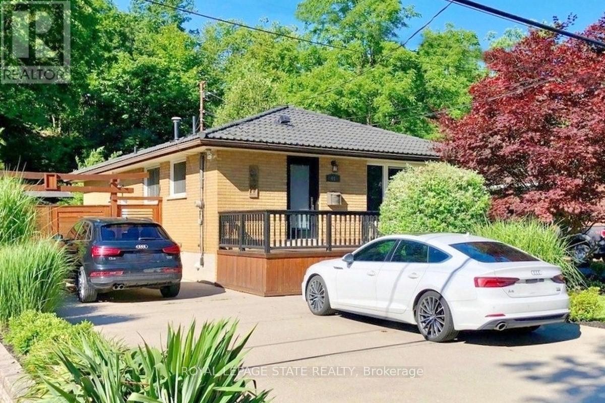 Detached at 41 ANN STREET, Hamilton (Dundas)
