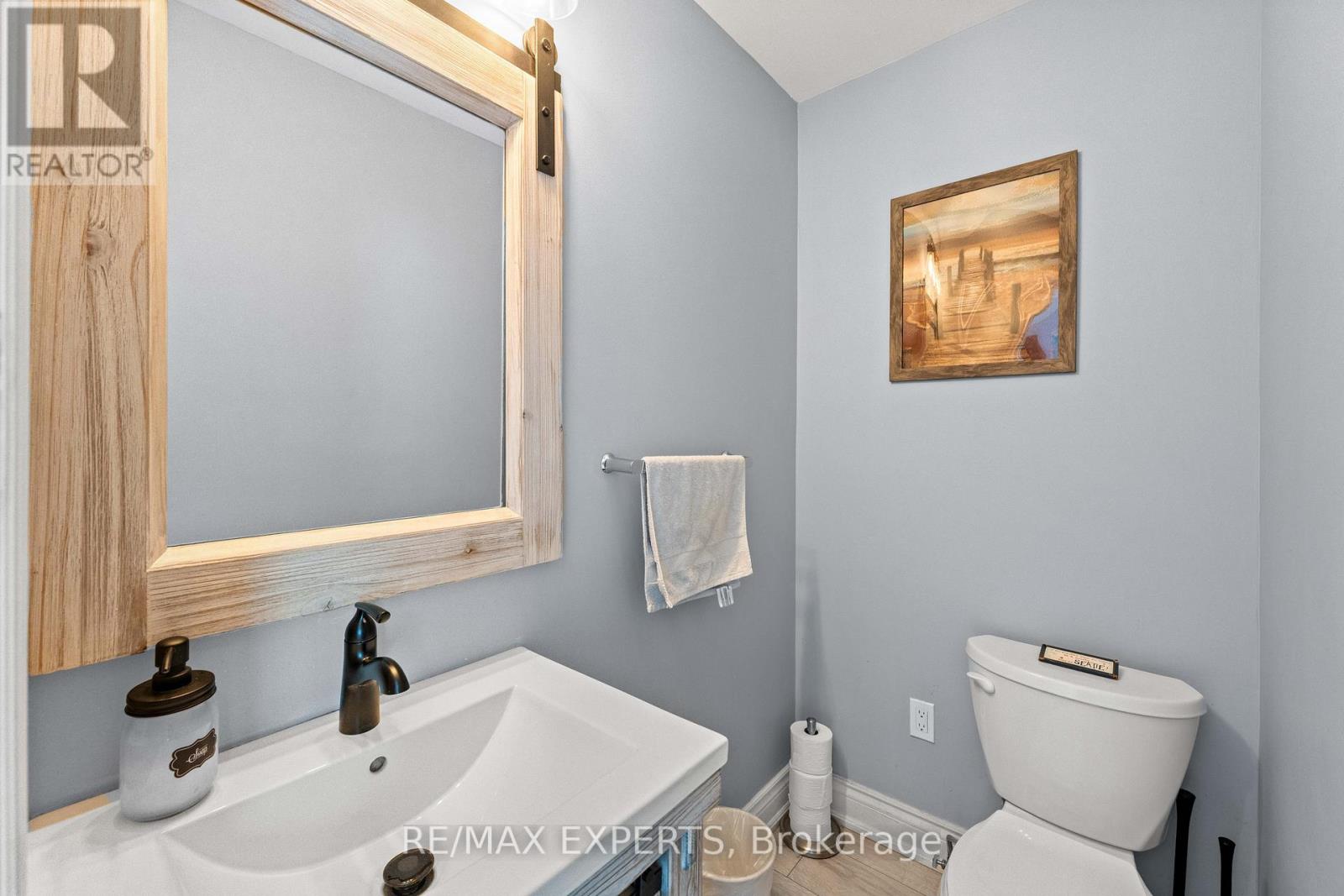 Detached at 2916 HWY 118E, Bracebridge