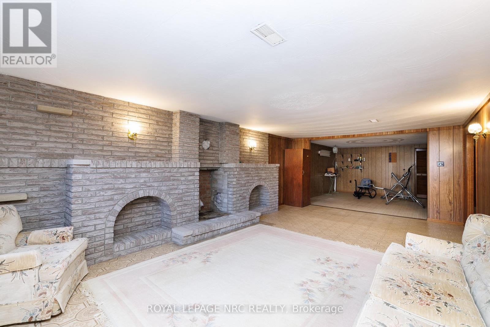 Detached at 38 RIVERCREST ROAD, Hamilton