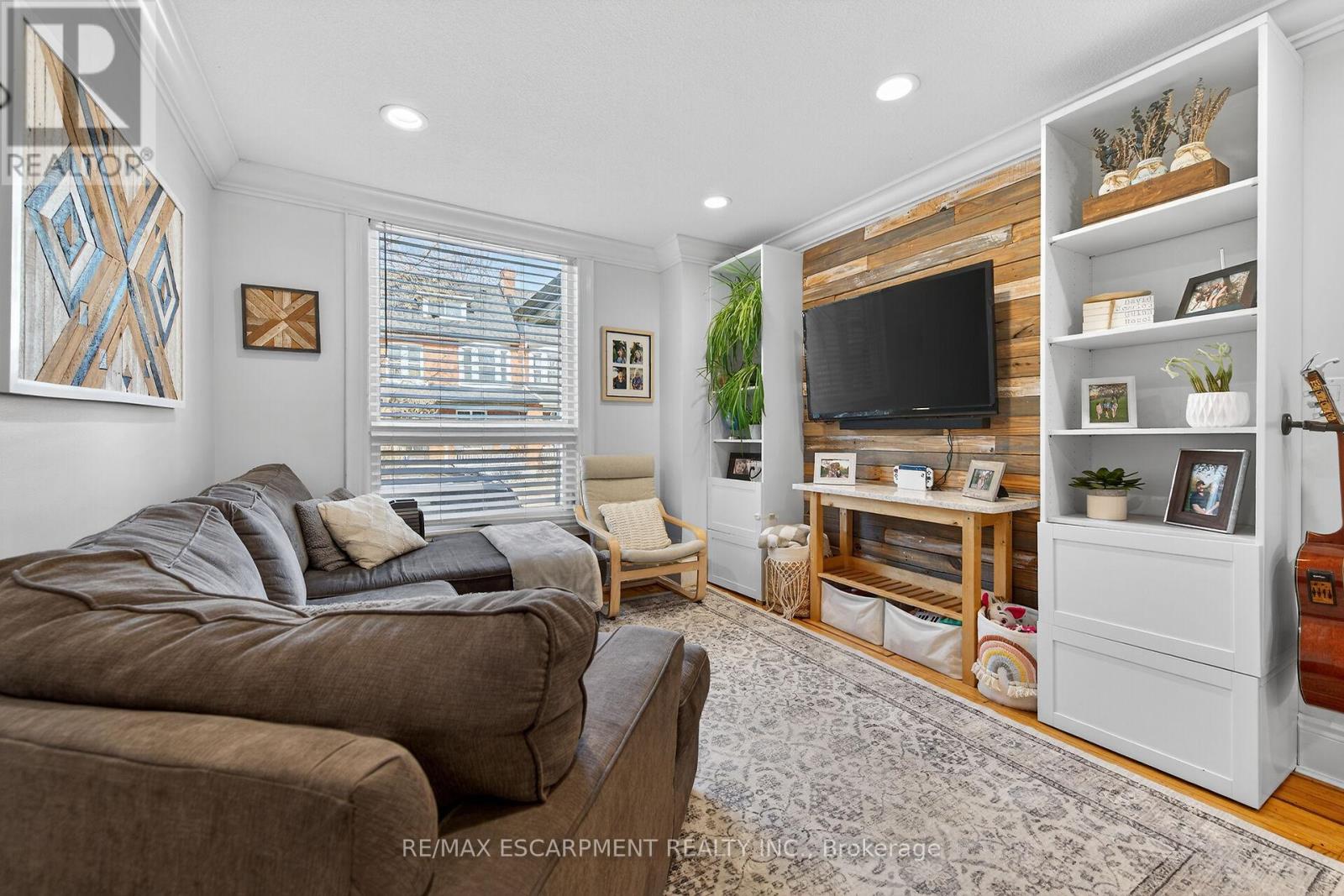 Detached at 179 BURRIS STREET, Hamilton (St. Clair)
