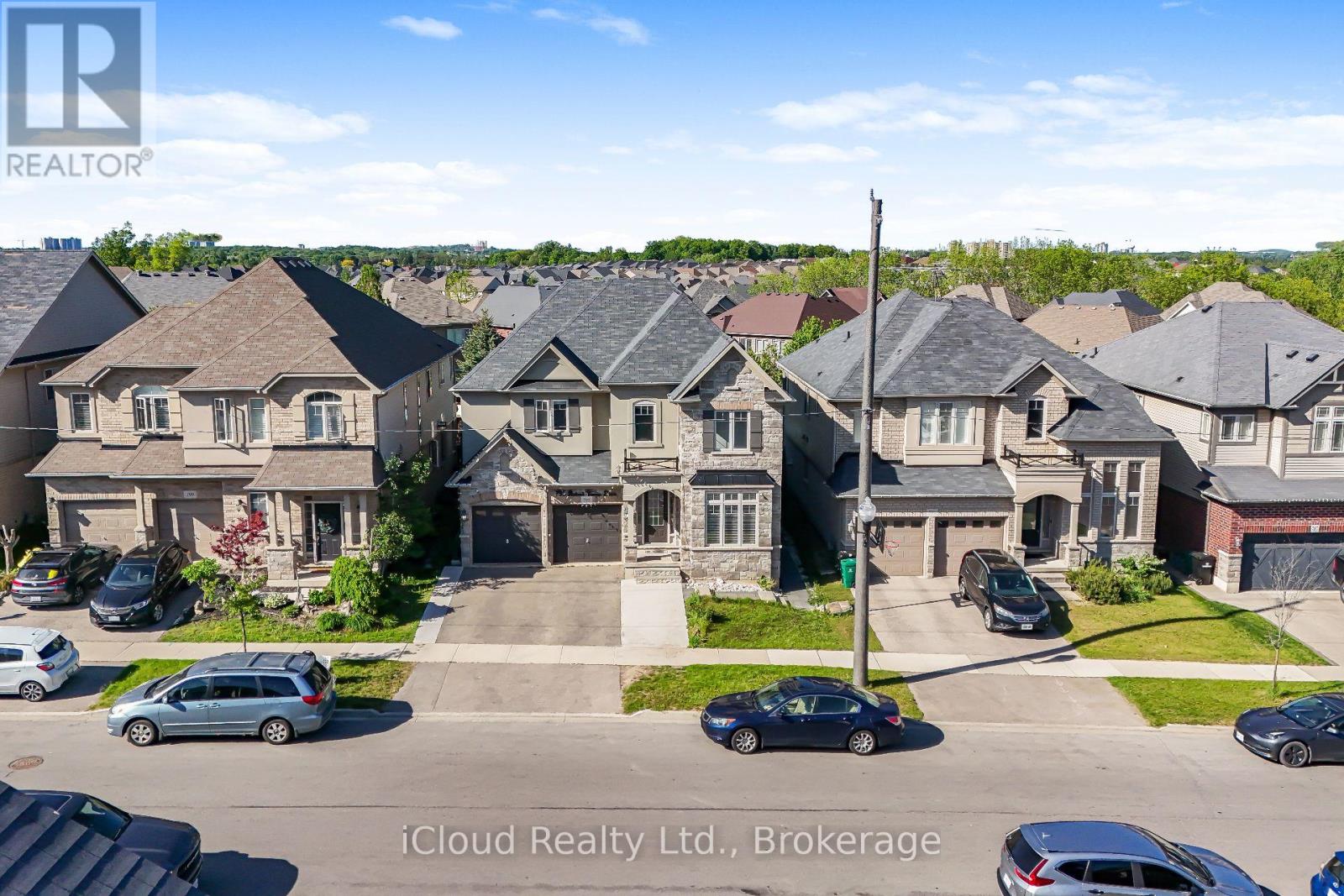 Detached at 795 ROBERT FERRIE DRIVE, Kitchener