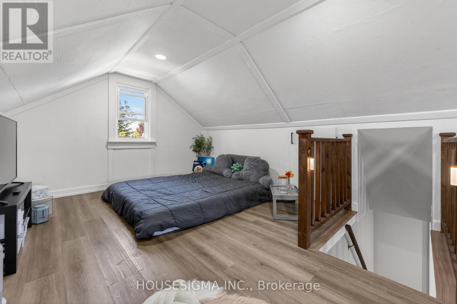 Detached at 88 PAGE STREET, St. Catharines