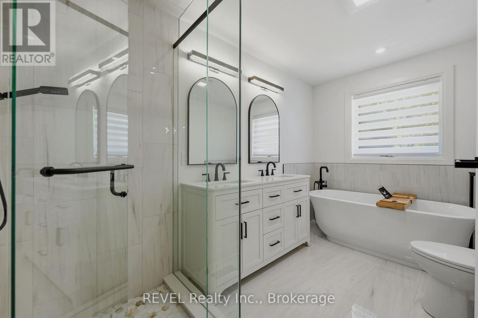 Detached at 15 MACINTOSH CRESCENT, St. Catharines