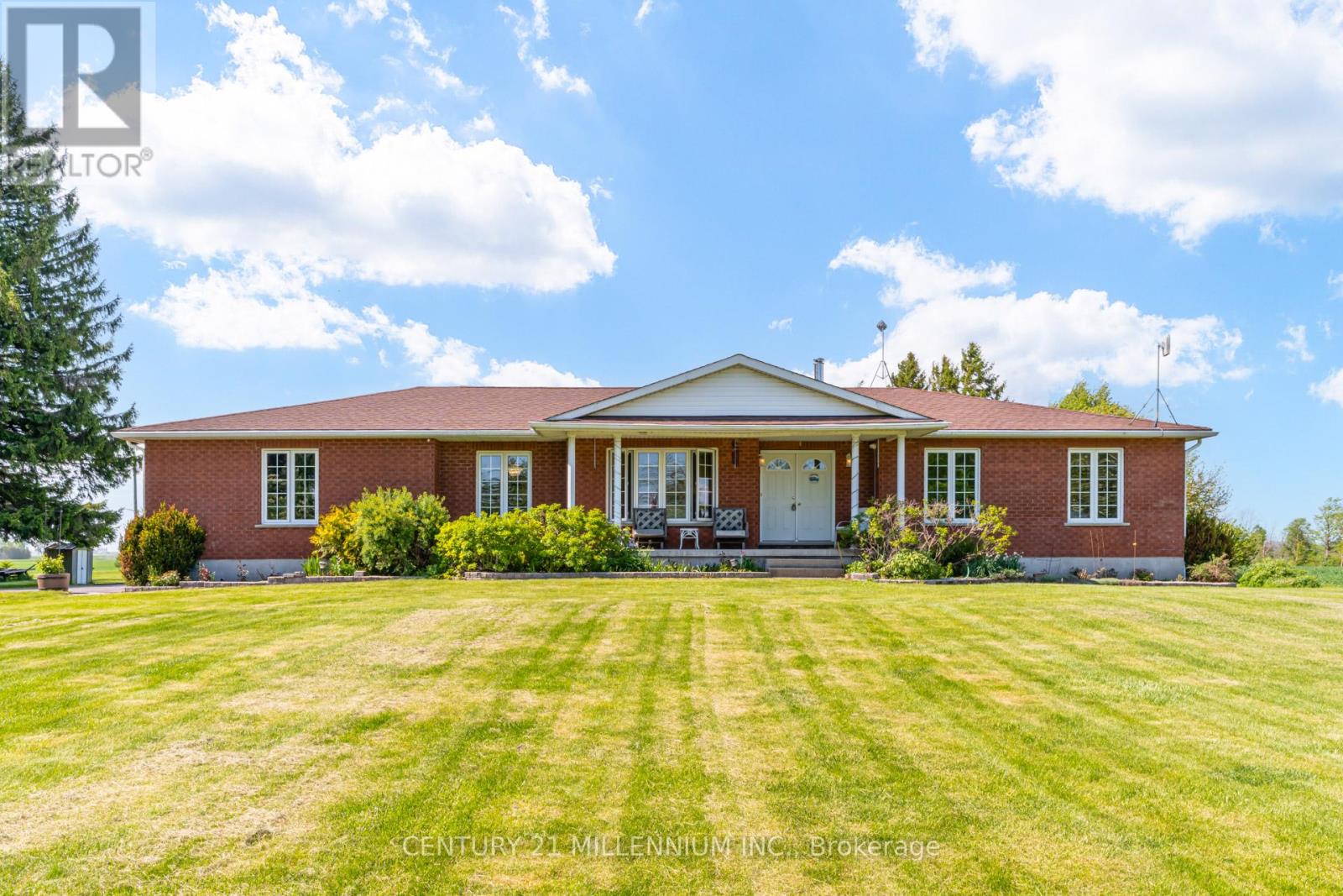 Detached at 402047 COUNTY RD 15, East Luther Grand Valley