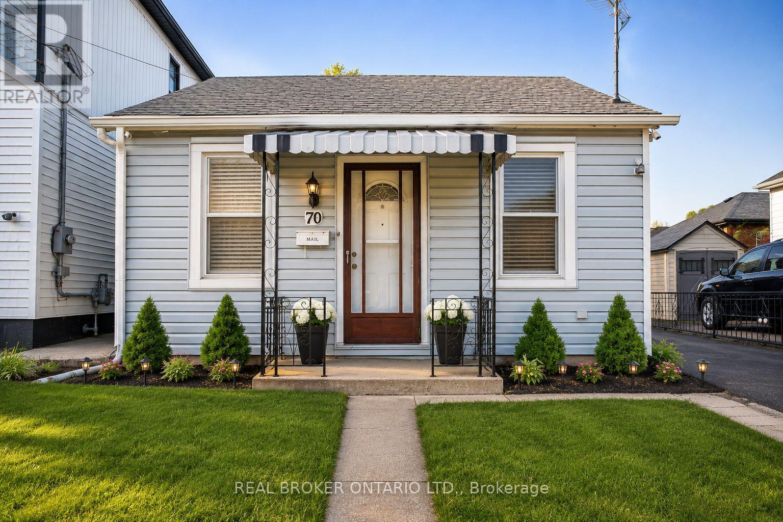 Detached at 70 POULETTE STREET, Hamilton (Kirkendall)