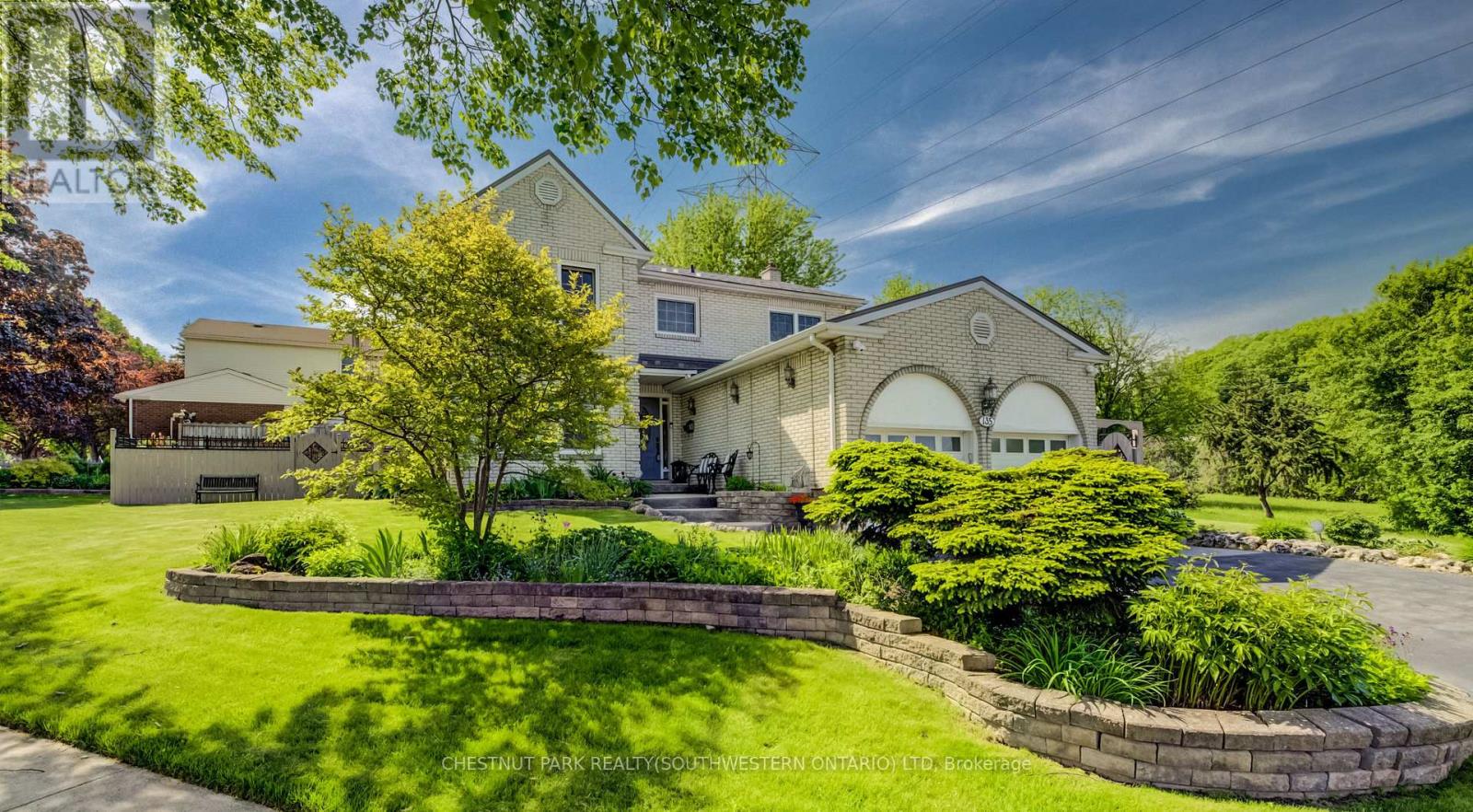 Detached at 135 ROYAL ORCHARD DRIVE, Waterloo