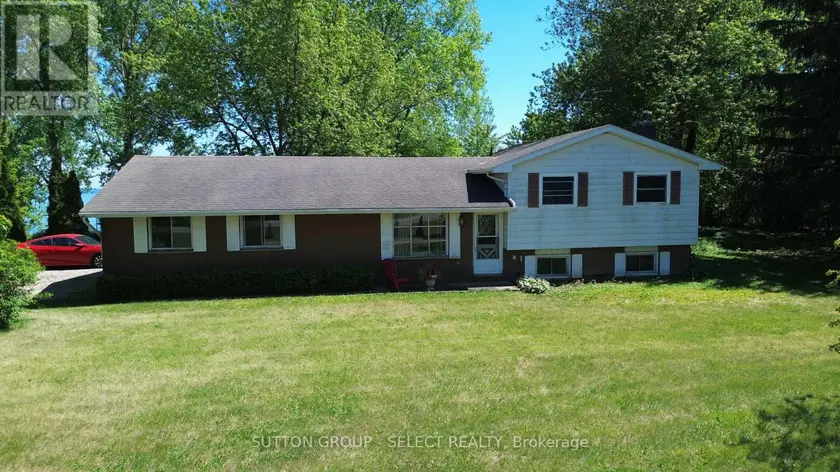 Detached at 7504 TALBOT TRAIL, Chatham-Kent