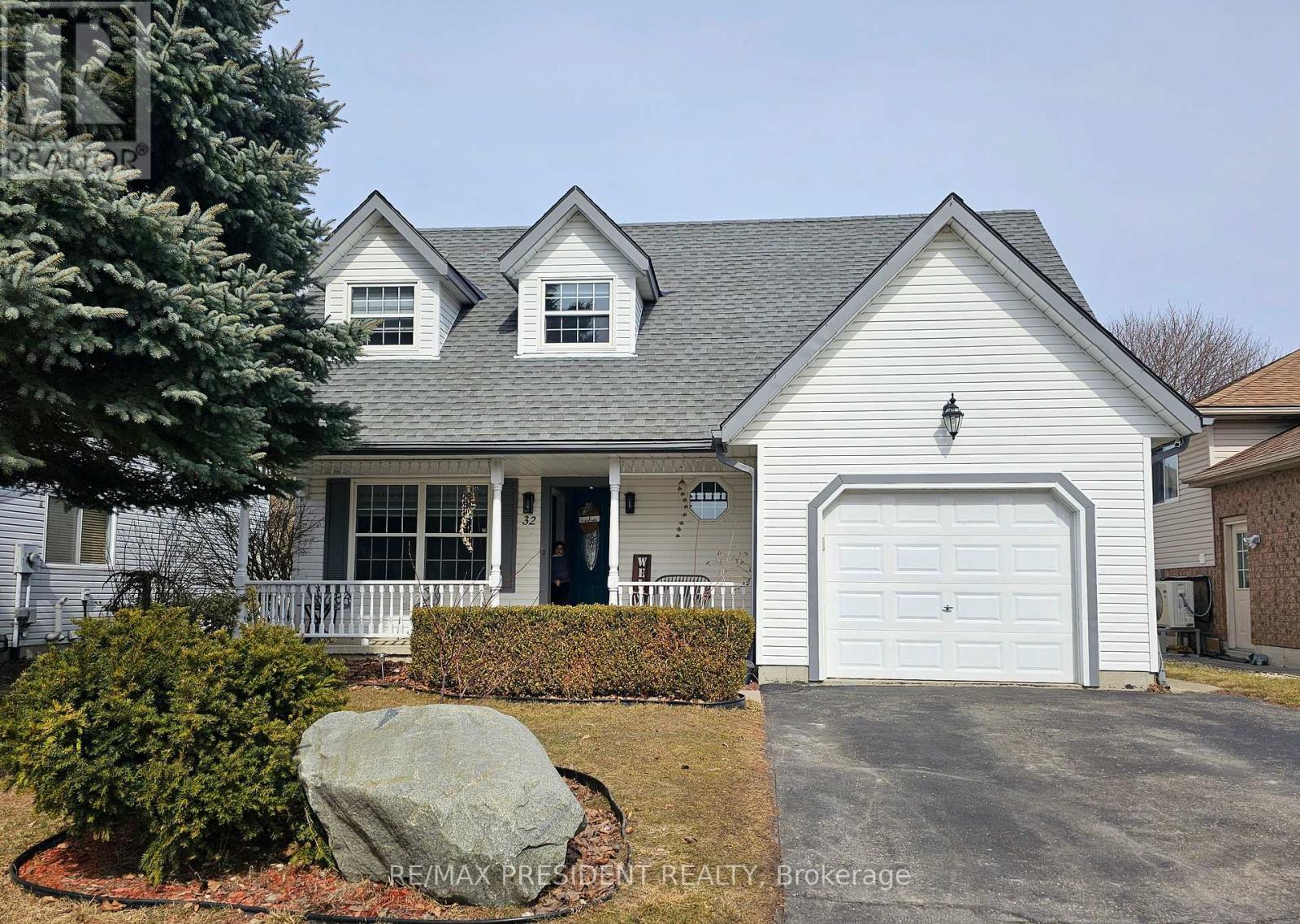 Detached at 32 ALGONQUIN ROAD, Woodstock