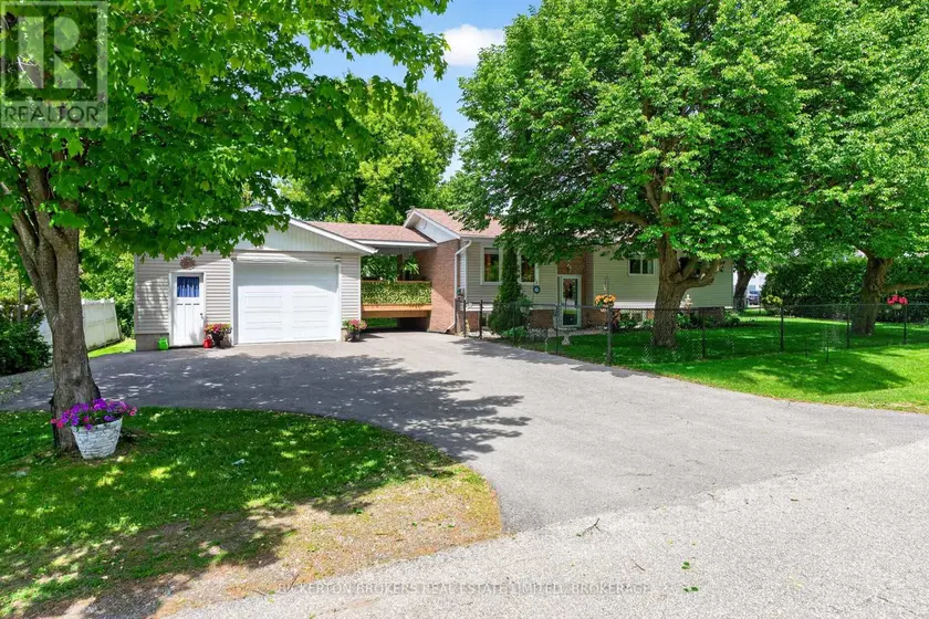 Detached at 90 ANN STREET, Gananoque