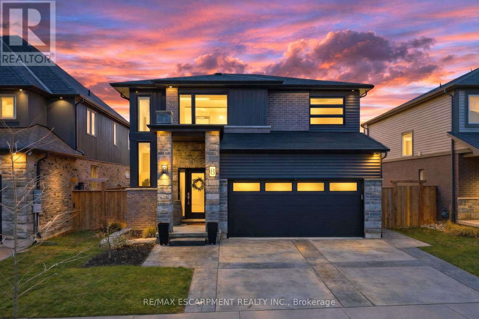 Detached at 8 MYRTLE STREET, Pelham (Fonthill)