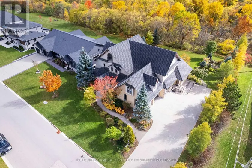 Detached at 246 HAZELTON LANE, South Huron