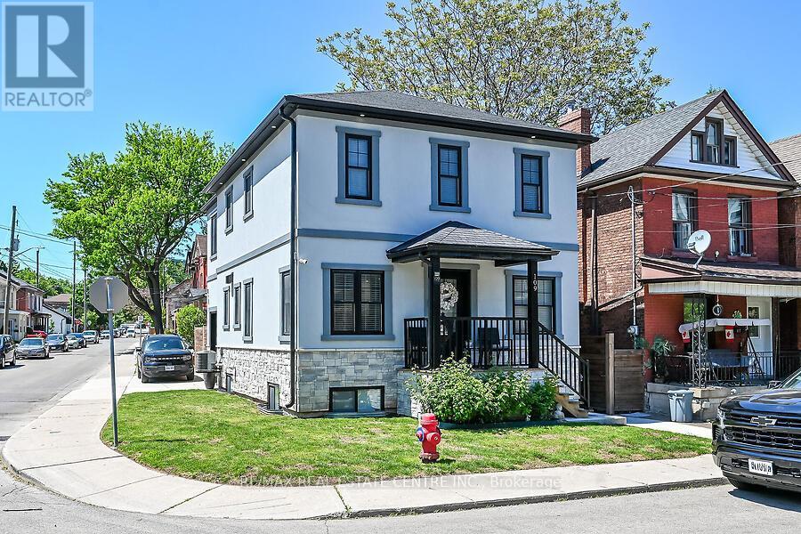 Detached at 109 RAY STREET N, Hamilton