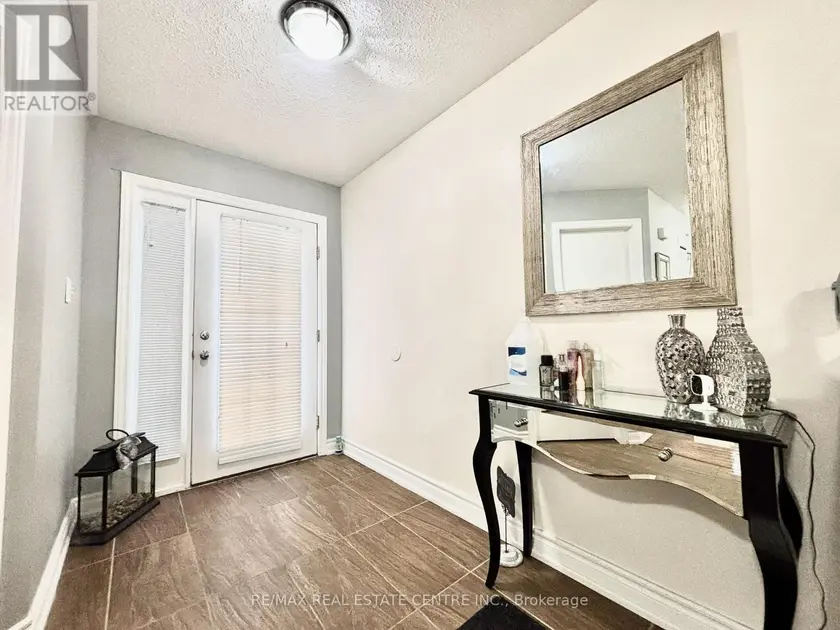 Detached at 1771 MICKLEBOROUGH DRIVE W, London