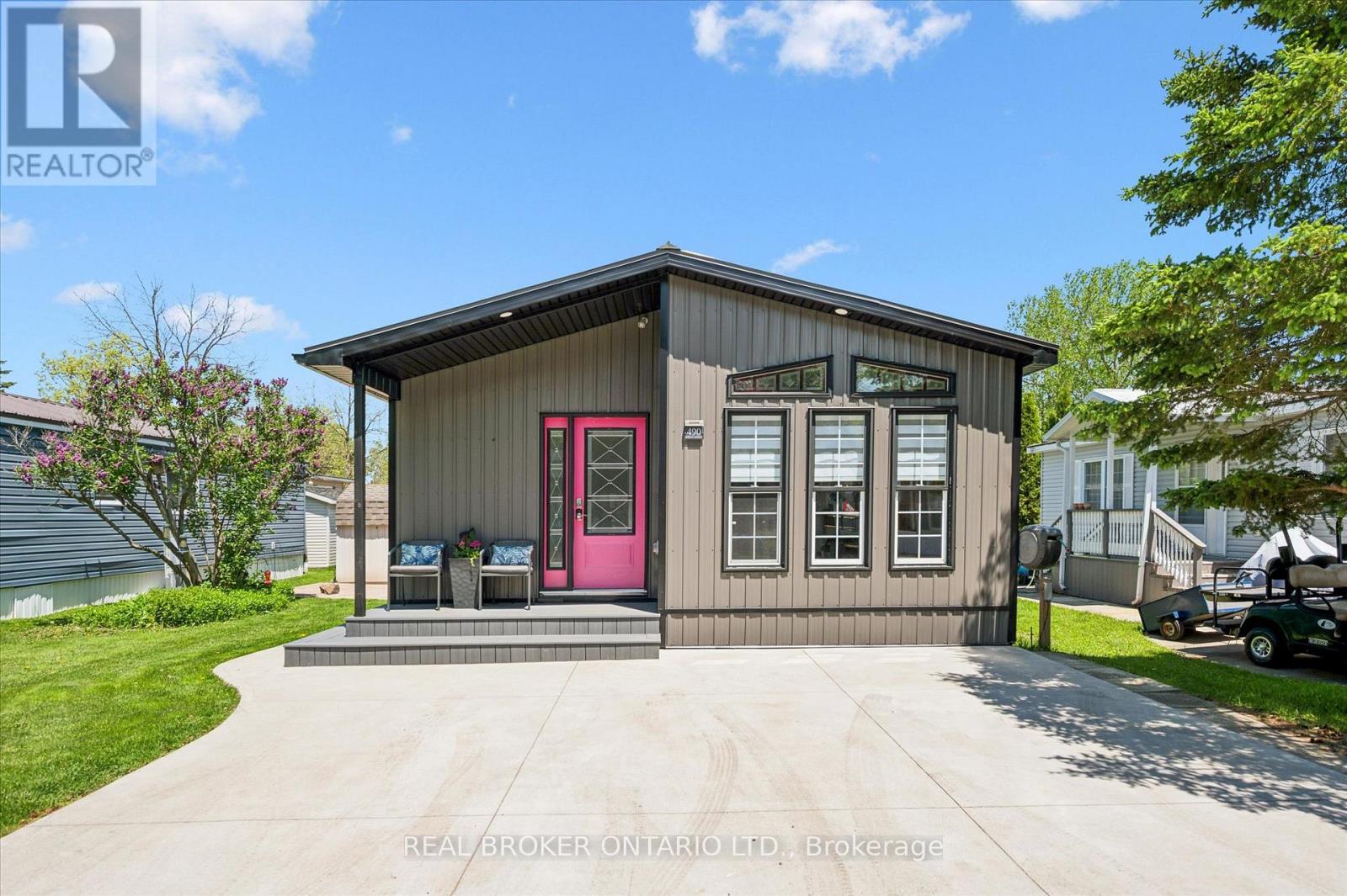 Detached at 490 SPRUCE STREET, Centre Wellington