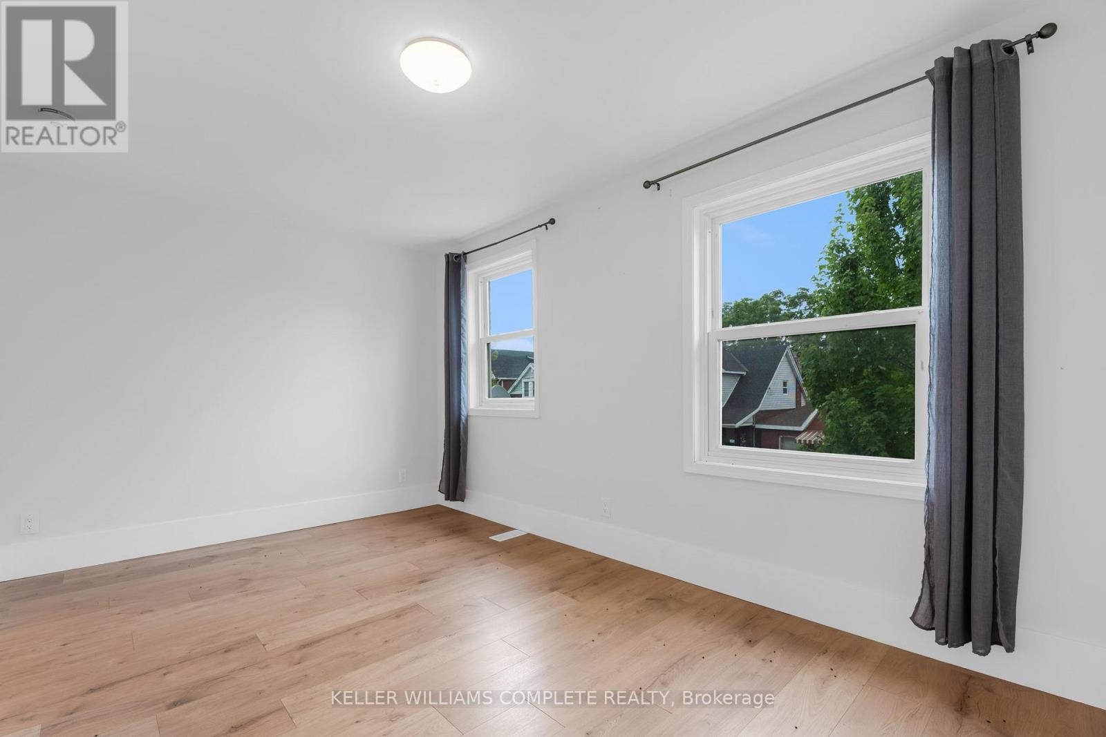 Multiplex at 2 - 199 BALMORAL AVENUE N, Hamilton