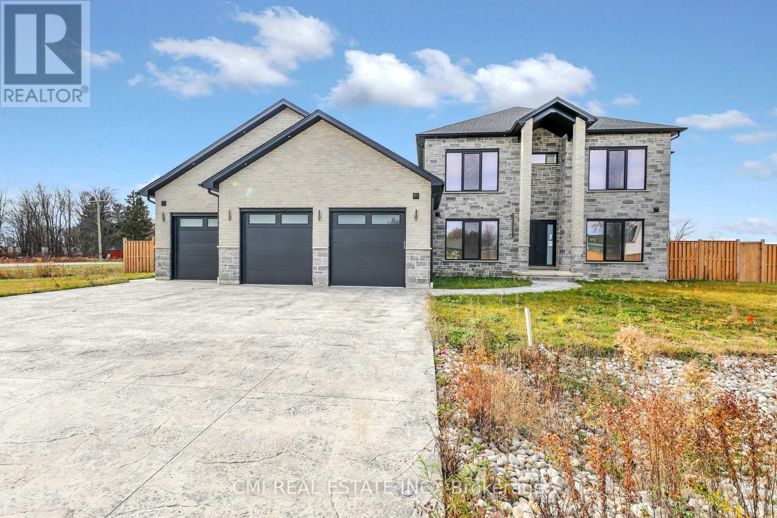 Detached at 1 JAMES STREET, Strathroy-Caradoc (Melbourne)