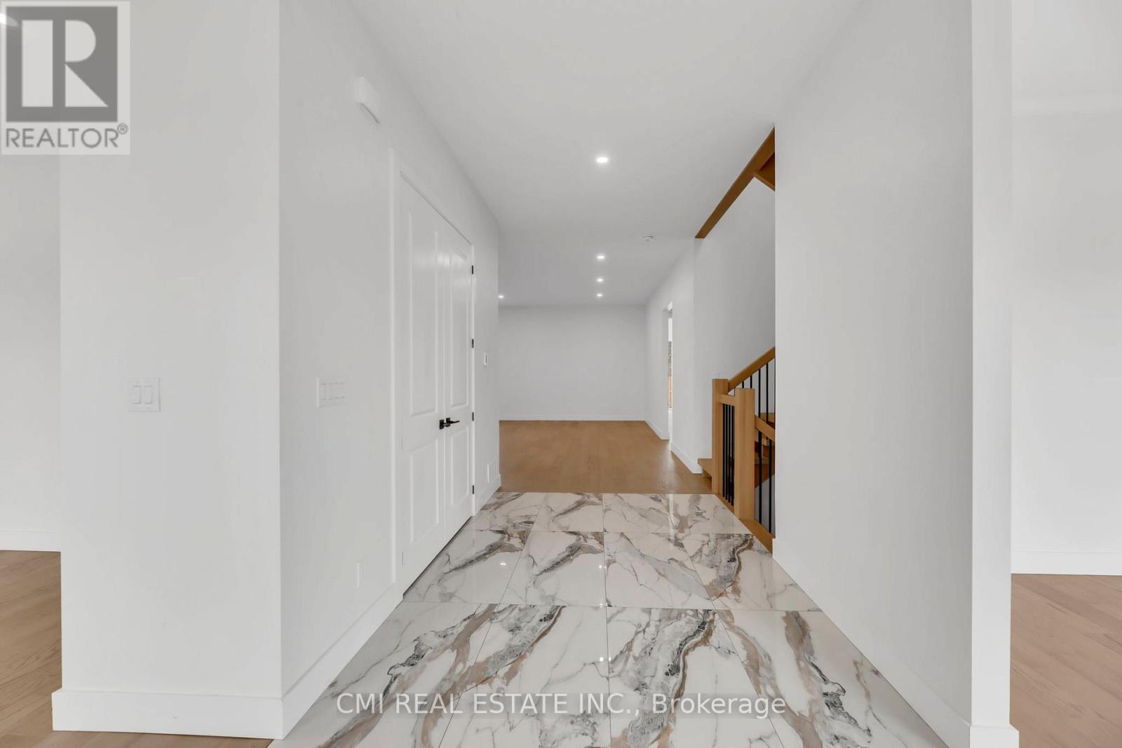 Detached at 1 JAMES STREET, Strathroy-Caradoc
